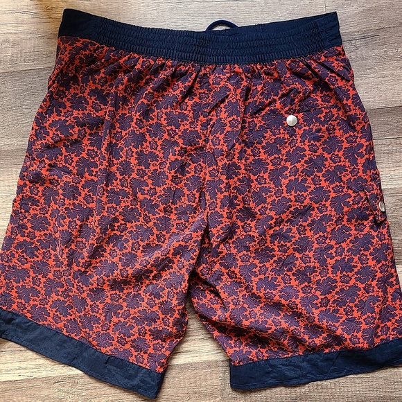 John Varvatos Swim Trunks - Picture 2 of 4